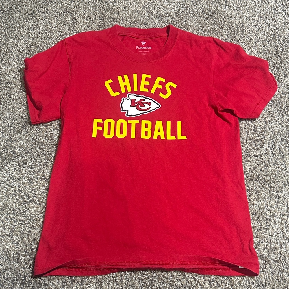 Fanatics Red Chiefs Football Tee
